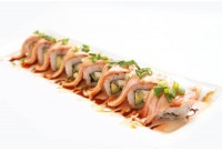 R1 Saumon mi-cuit roll (avocat concombre cheese)